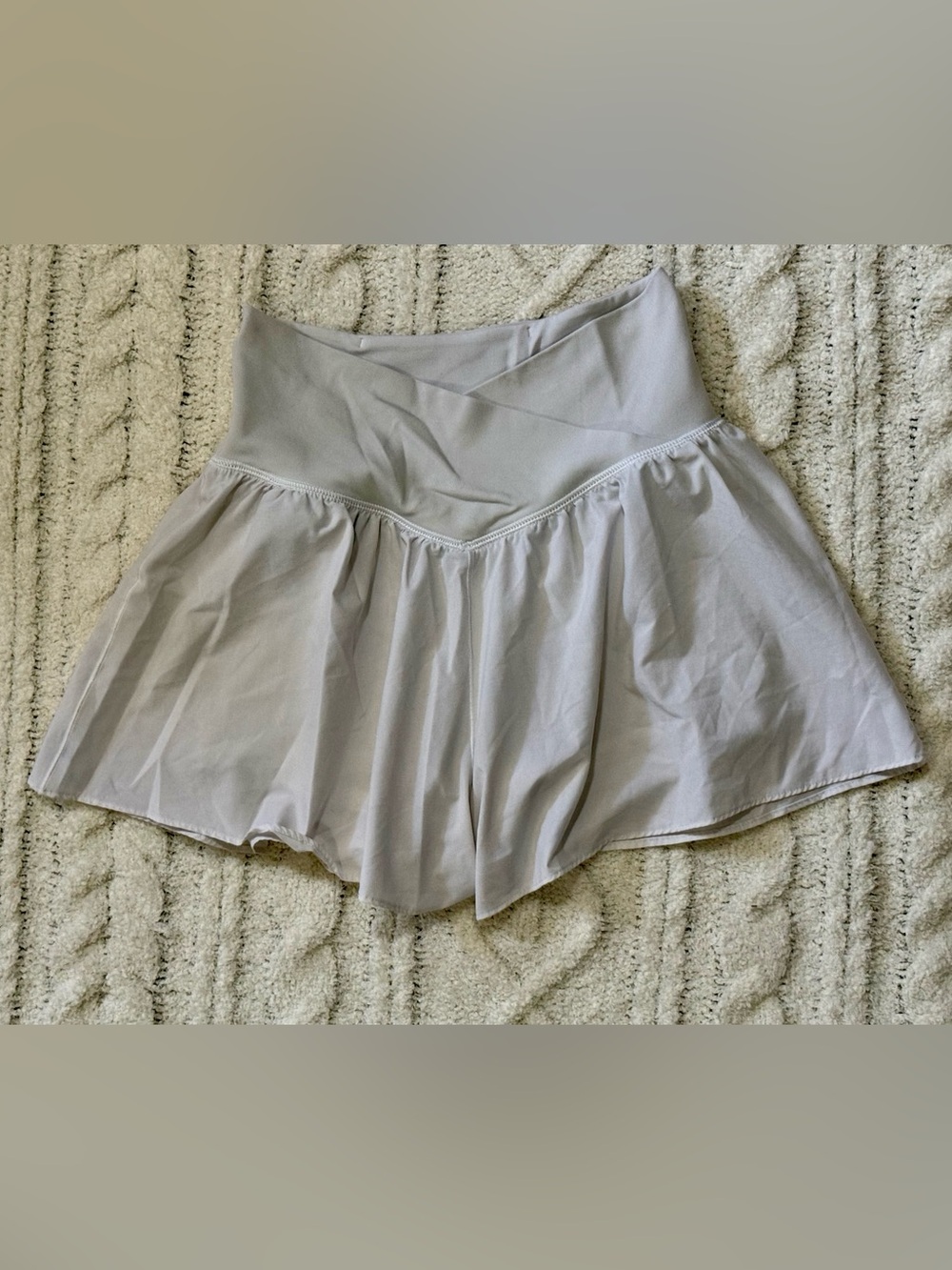 OFFLINE by Aerie Real Me Crossover Flowy Shorts White Small - Picture 3 of 12